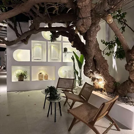 Apollon Boutique Szálloda 3*