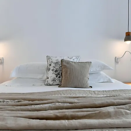 Apollon Boutique 3* Párosz