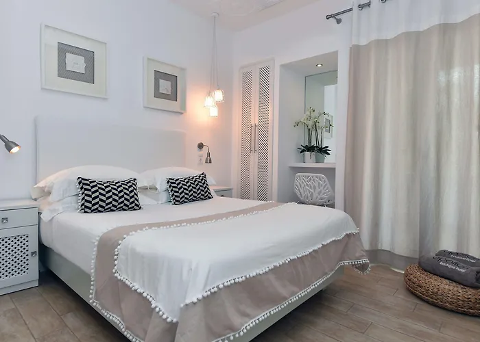 Apollon Boutique Парос