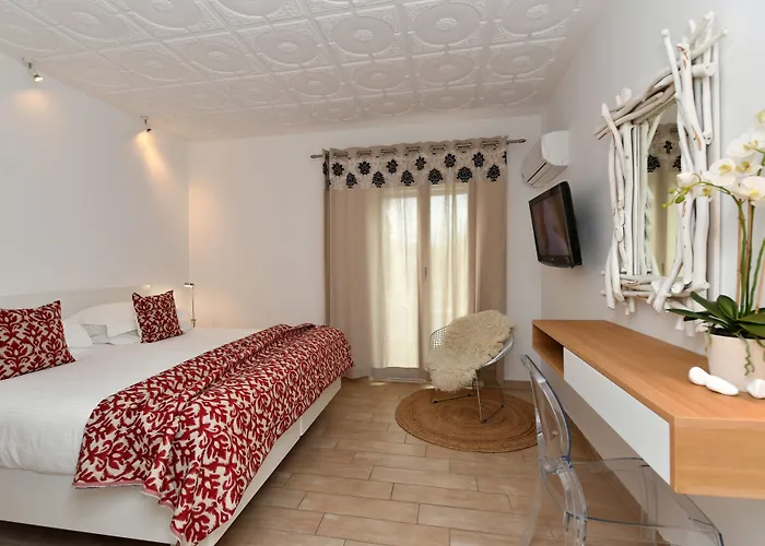 Apollon Boutique Парос