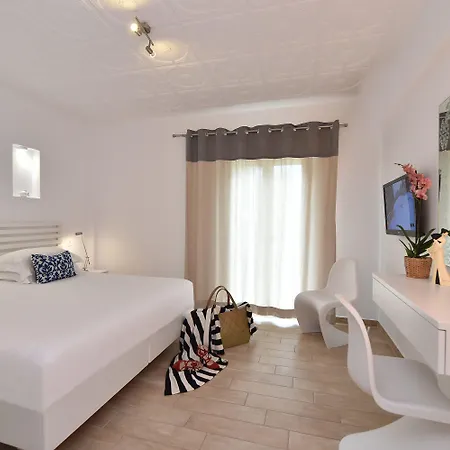 Apollon Boutique 3* Πάρος