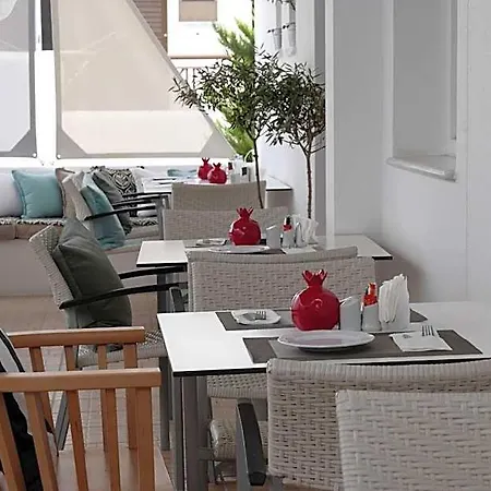 Hotel Apollon Design Boutique 3*